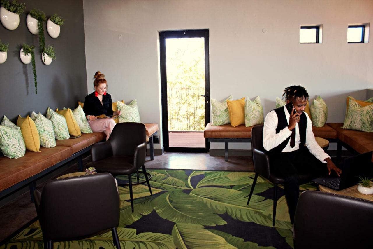 Aha Kathu Hotel Exterior photo
